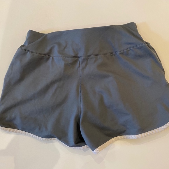 Nike Dri-Fit Gray Shorts Size XS - Picture 3 of 3